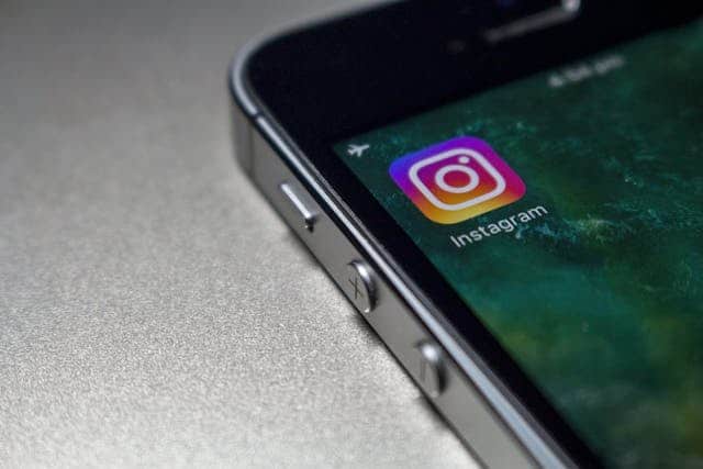 Instagram Pindah Ikon Pesan di Bagian Bawah