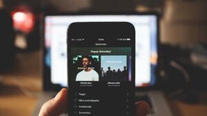 Spotify Perluas Akses Audiobook ke Fitur Premium Keluarga
