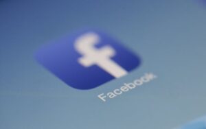 Facebook Tambah Fitur Musik di Konten Tulisan