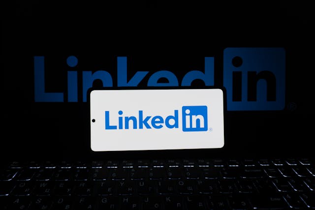 Linkedin Meningkatkan Fitur Analisa