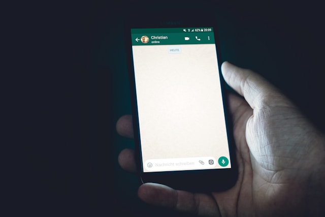 WhatsApp Tingkatkan Fitur Pesan dan AI