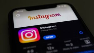 Instagram Gunakan AI Untuk Merangkum Caption